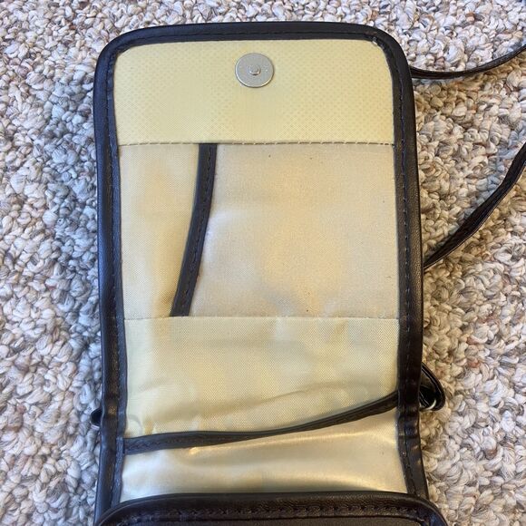 Travelon Small Crossbody Bag Black Leather Travel Pockets Adjustable Strap - Picture 6 of 14